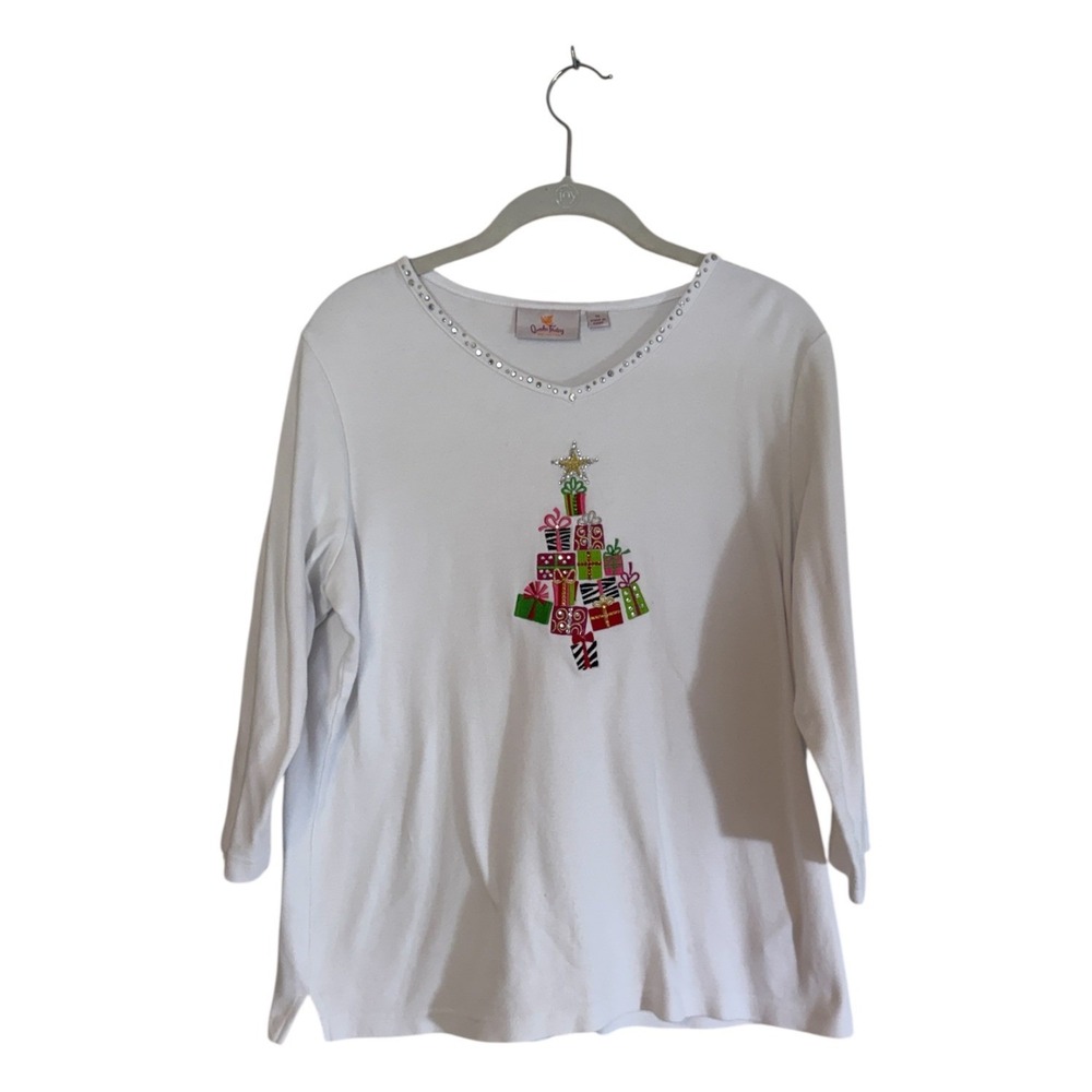 Quacker‎ Factory Christmas Tree Top Womens M White Rhinestone V-Neck Holiday